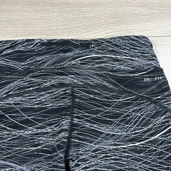 Nike Epic Power Printed Run Leggings - Picture 8 of 16